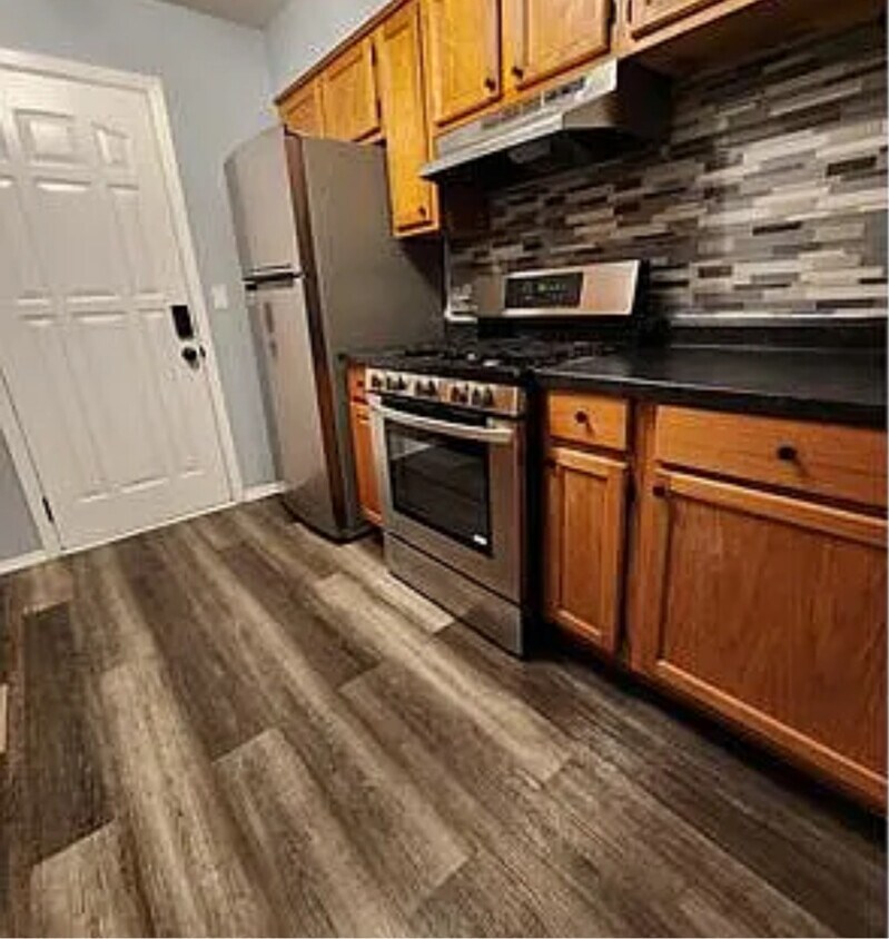 Foto principal - 1817 171st St