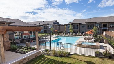 Building Photo - RIVER SPRINGS AT BARGE RANCH