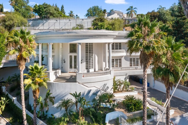 Building Photo - 4434 Grimes Plz