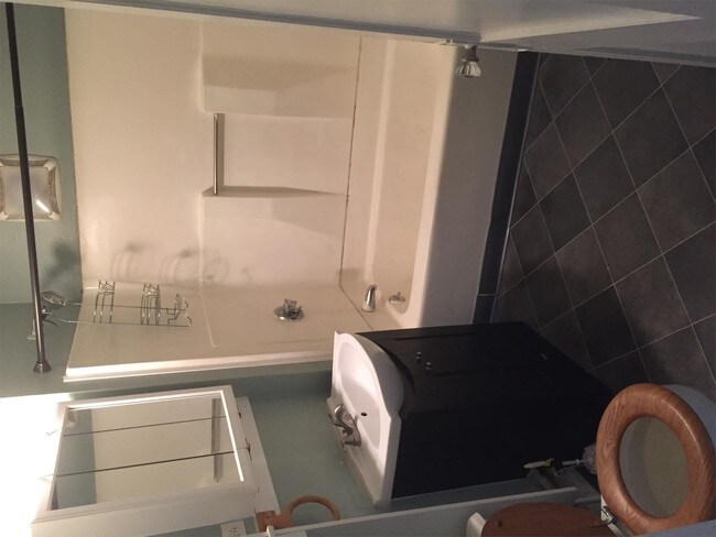 Foto del edificio - 1040 Capitol Ave