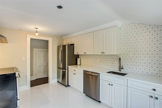 Foto del edificio - 60 Piping Rock Rd