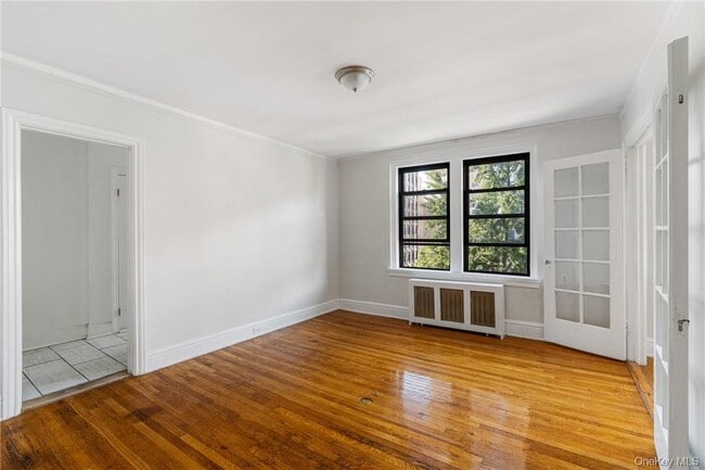 Foto del edificio - 240 Martine Ave