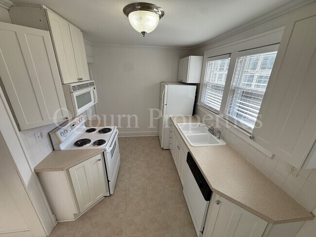 Building Photo - 359023- 854-856 MADISON AVENUE