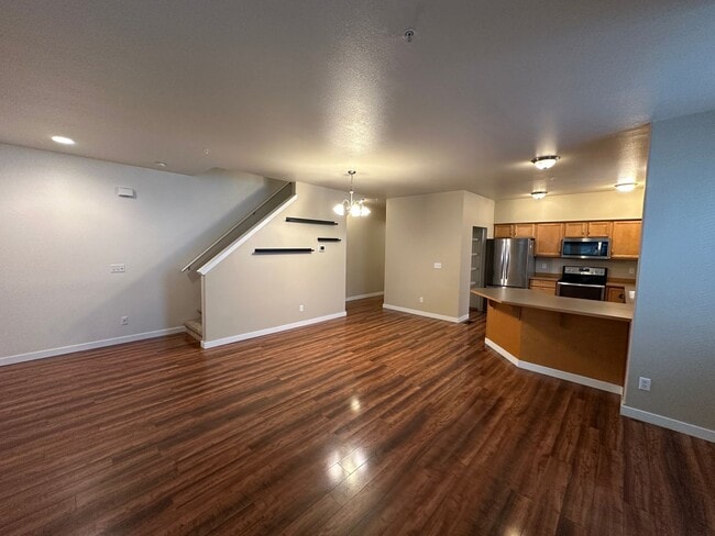 Building Photo - 2523 Evans Ct