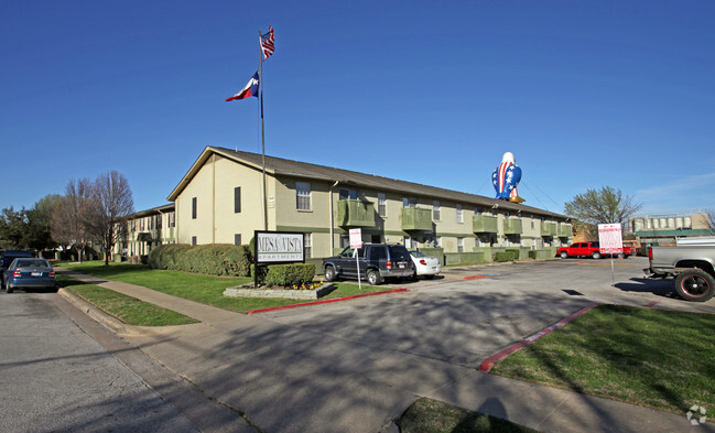 Building Photo - Mesa Vista Apartments