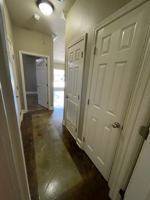 Building Photo - Rowyn Oaks