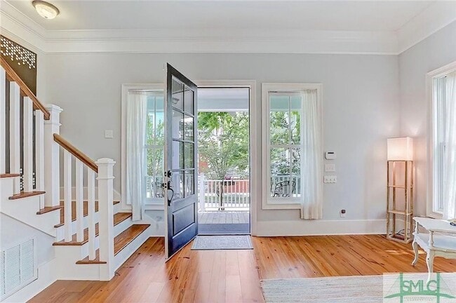 Building Photo - 4 BED | 2.5 BATH | PRIVATE OFF-STREET PARKING | OUTDOOR PATIO | WALK TO GARVIN HALL