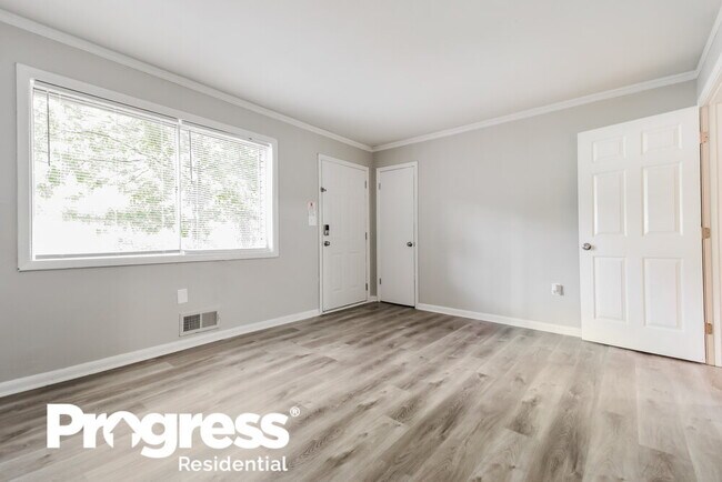 Building Photo - 4434 Lovridge Dr SW