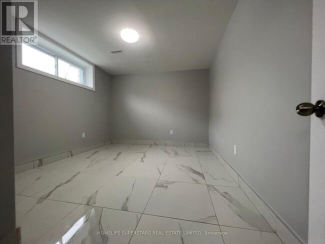 Building Photo - 88 Thistle Down Blvd