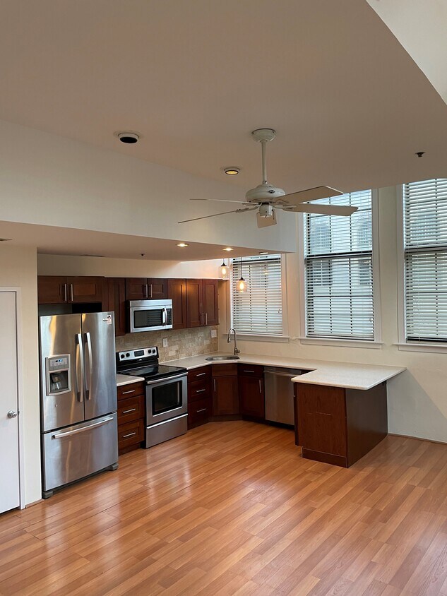 Kitchen - 315 New St