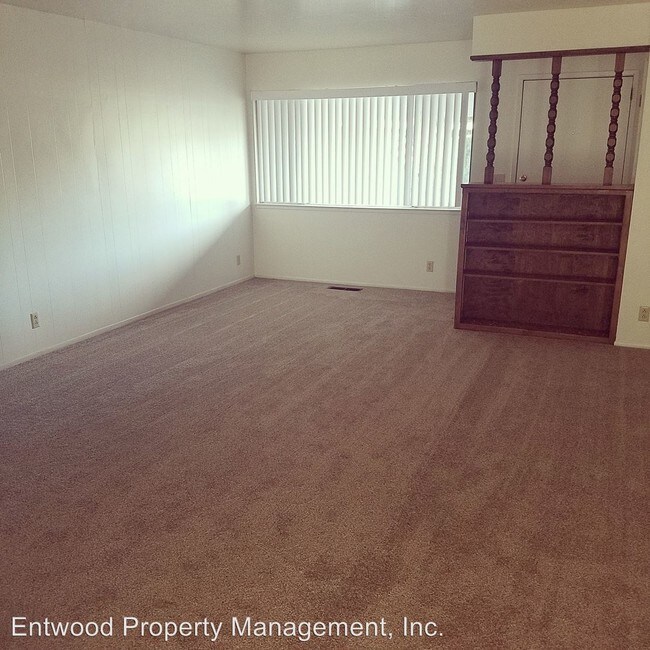 Foto del edificio - 3216 Godman Ave