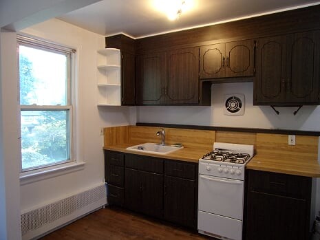Kitchen - 686 Garden St