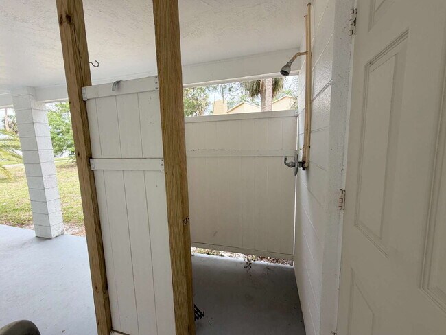 Foto del edificio - "Charming 2-Bedroom Duplex Retreat in New Port Richey - Perfect for Cozy Living!"