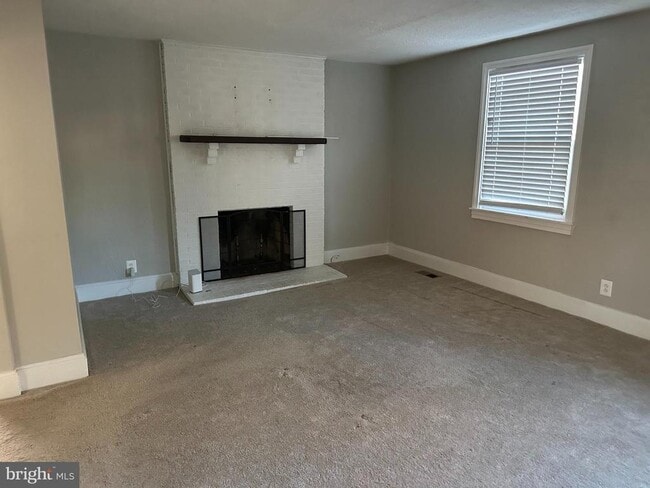 Building Photo - 415 Stanford Ct