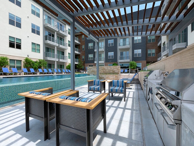 Building Photo - Atlas Waterside