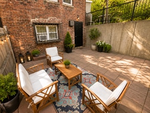 Building Photo - 300 Longwood Ave