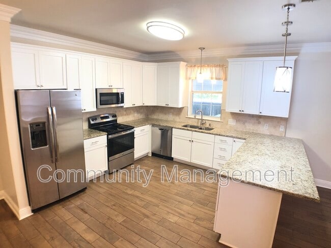 Building Photo - 25857 Linwood Rd