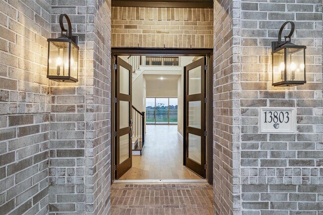 Foto del edificio - 13803 Dorado Pointe Dr