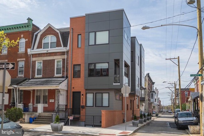 Building Photo - 3222 Turner St