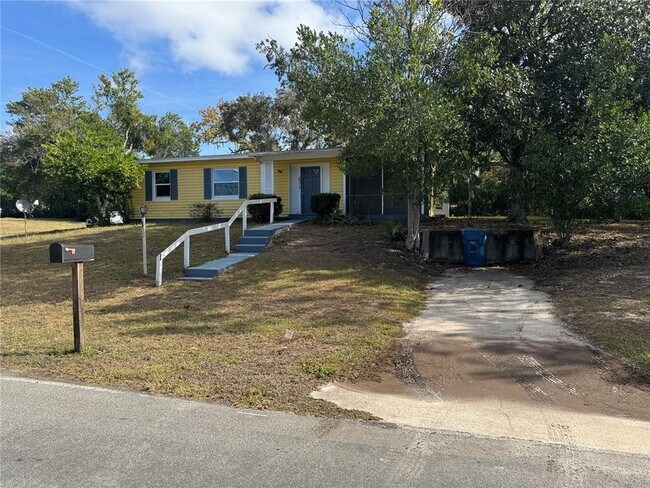 Foto del edificio - 6315 Treehaven Dr