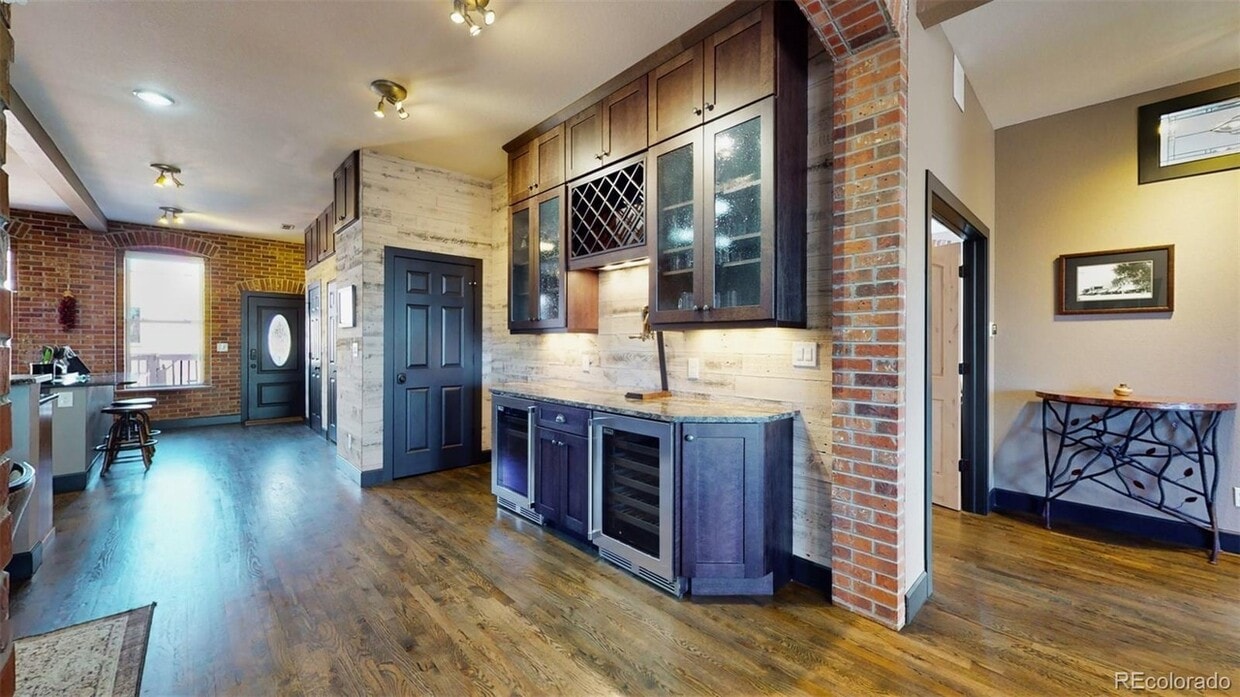 Primary Photo - 7407 Grandview Ave