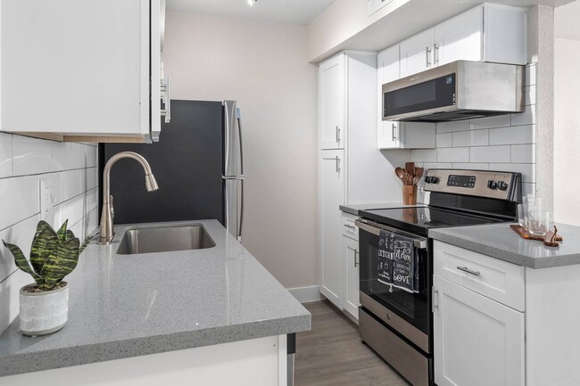 Building Photo - Monterey Village