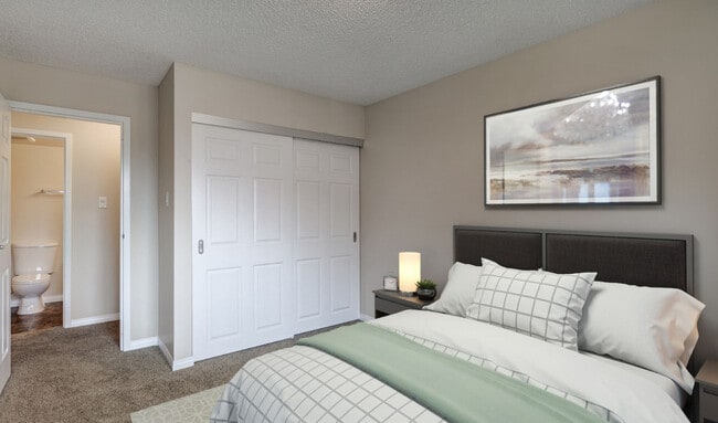 Building Photo - Huntington Place