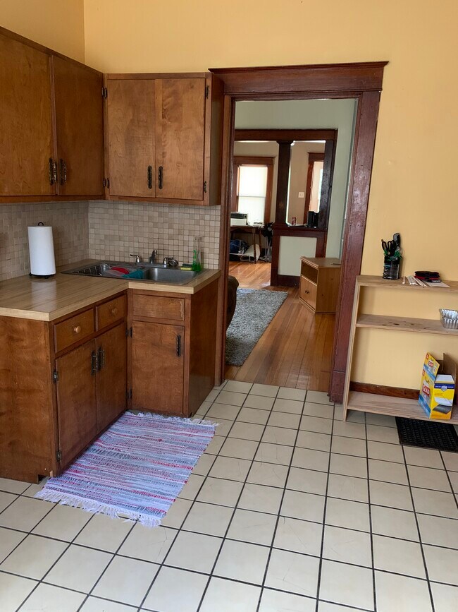 Kitchen - 1428 N 14th St