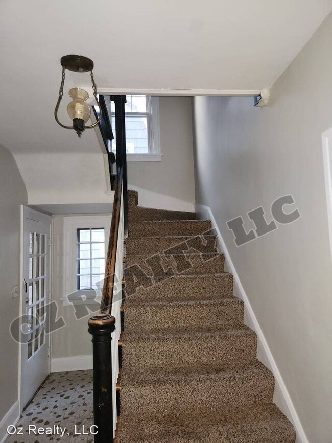 Building Photo - 3 br, 2 bath House - 4340 Berwick Ave