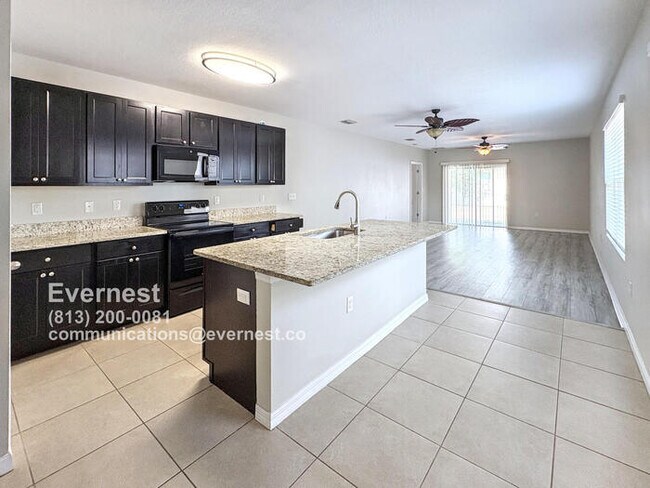 Foto del edificio - 12104 Fawn Brindle St