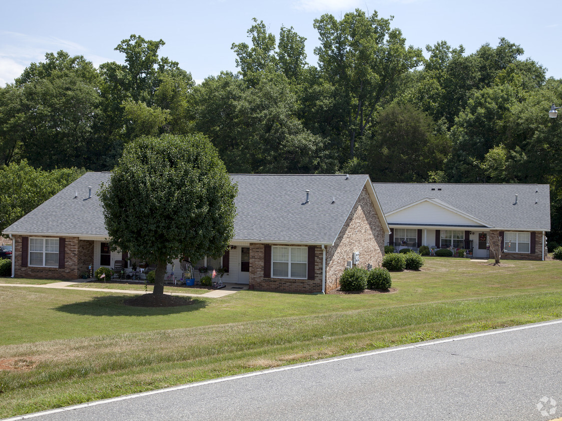 Primary Photo - Woodcreek Senior Living - 62 years and older