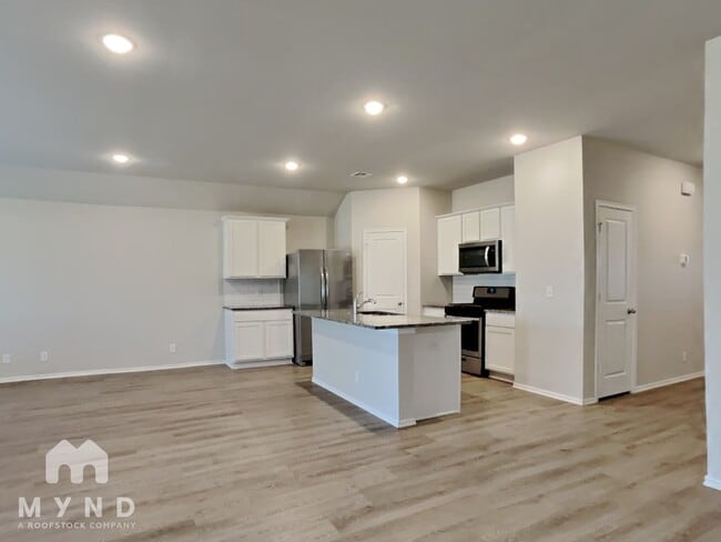 Building Photo - 28175 E 115 St S