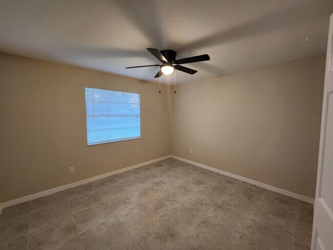 Foto del edificio - Cozy Duplex in the Beautiful Buckingham Area
