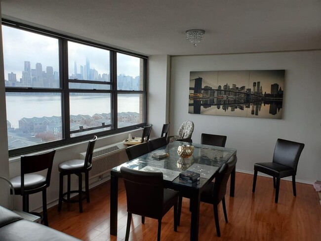Foto del edificio - 7004 Boulevard E