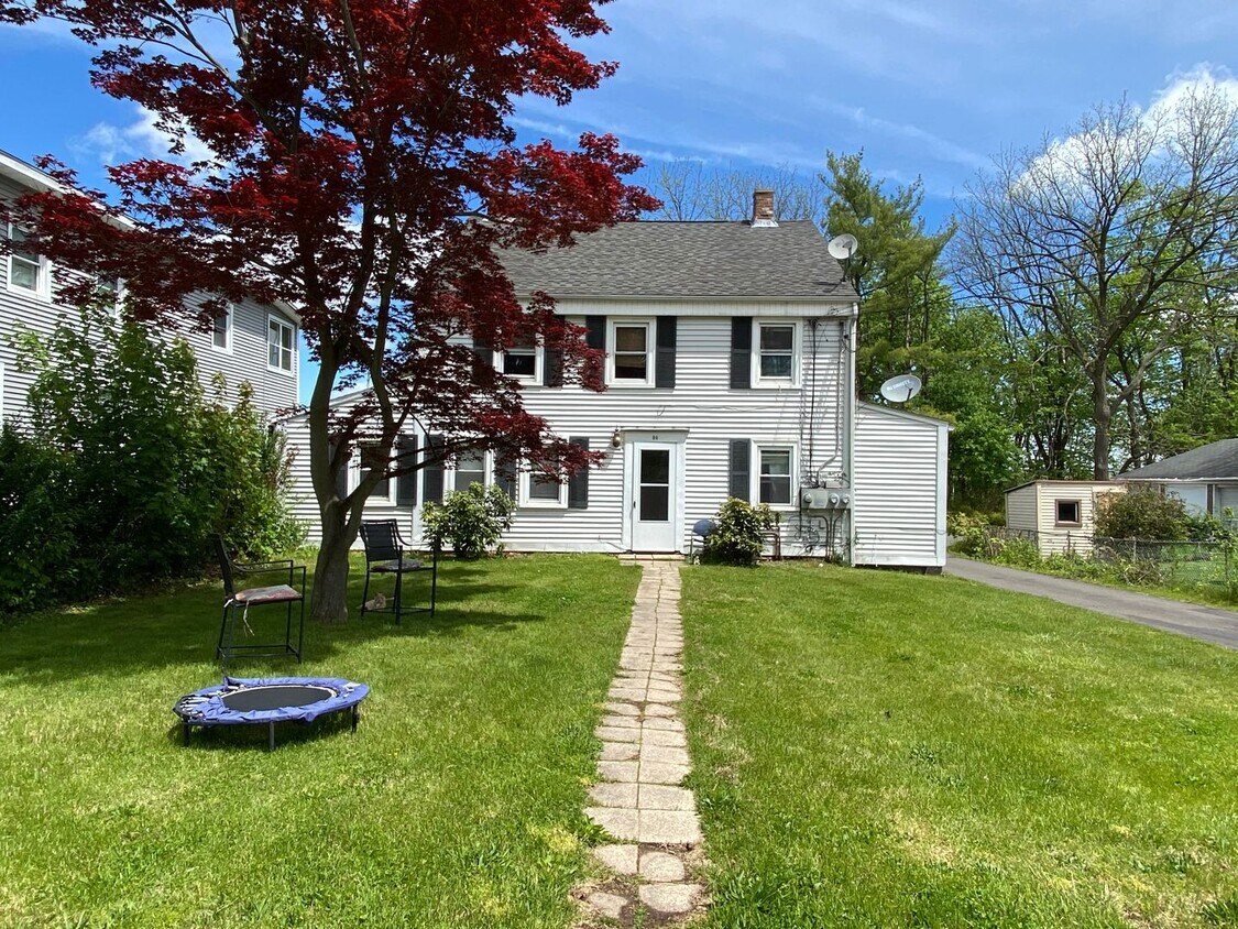 Foto principal - 84 Mill St