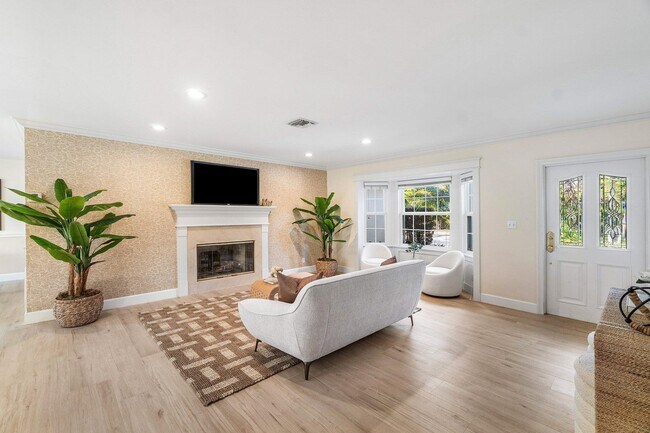 Foto del edificio - Gardenia Terrace, Delray Beach, FL 33444 - 5 BR 4 BA single-family home