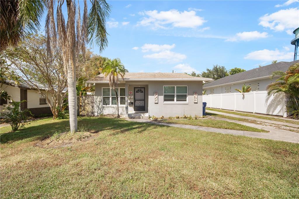 Foto principal - 545 12th Ave N