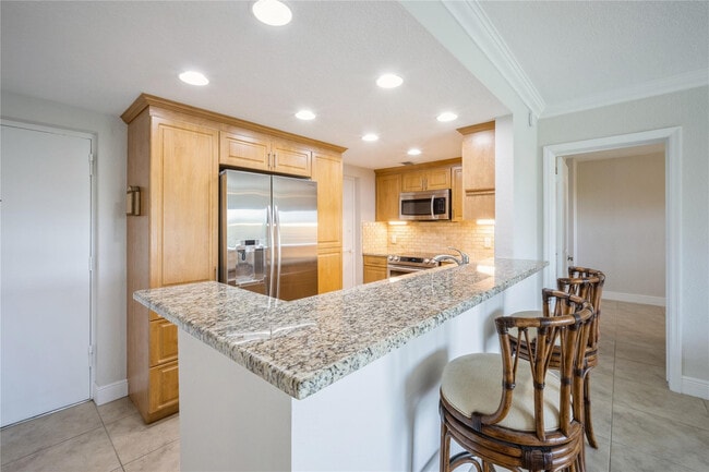 Building Photo - 1000 River Reach Dr