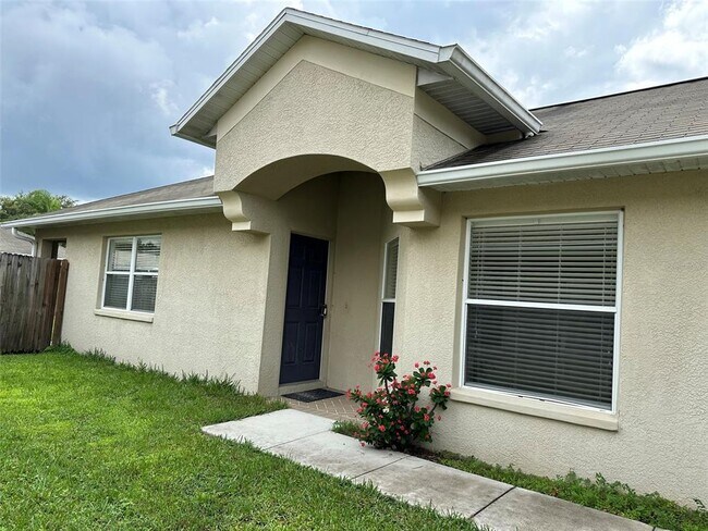 Building Photo - 25922 Crippen Dr