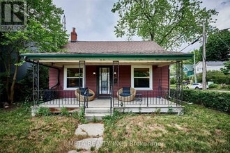 Building Photo - 22 Freeman St