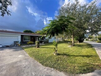 Building Photo - 6130 SW 64th Ave