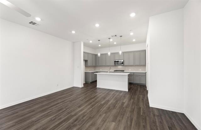Foto del edificio - 1064 Old Rosebud Dr