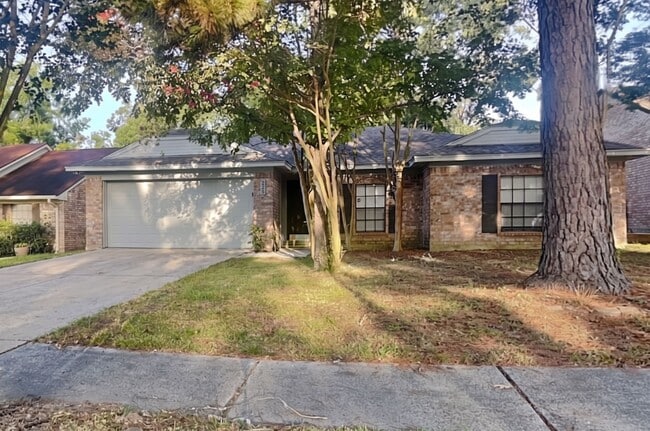Building Photo - 225 Bedford Ln