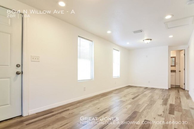 Building Photo - 804 N Willow Ave