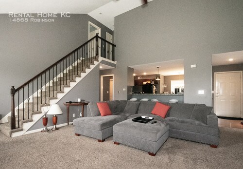 Foto del edificio - 14868 Robinson St