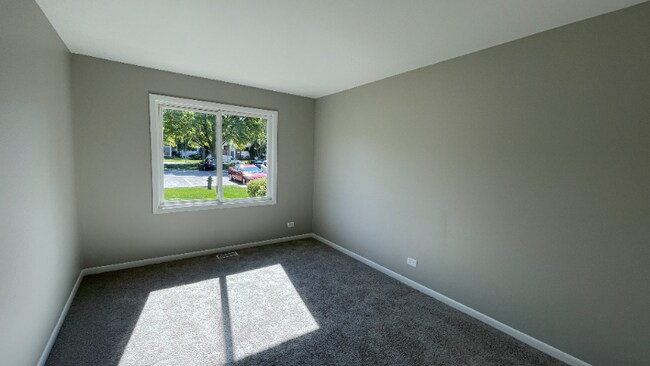 Foto del edificio - 3018 Roberts Dr