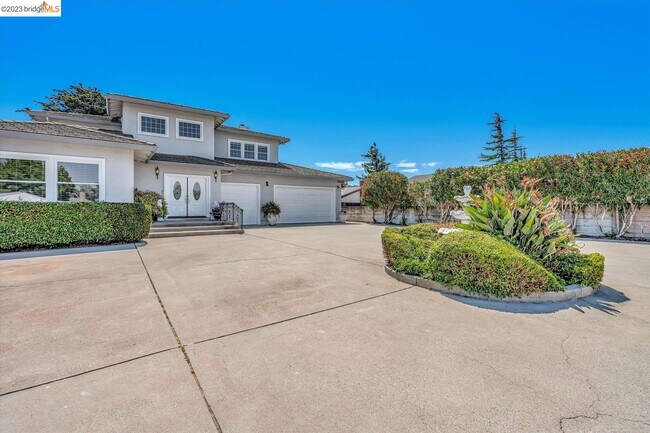 Building Photo - 2 N Rancho Ct