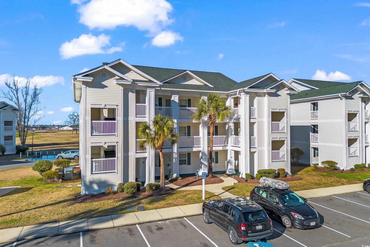 Foto principal - 501 White River Dr
