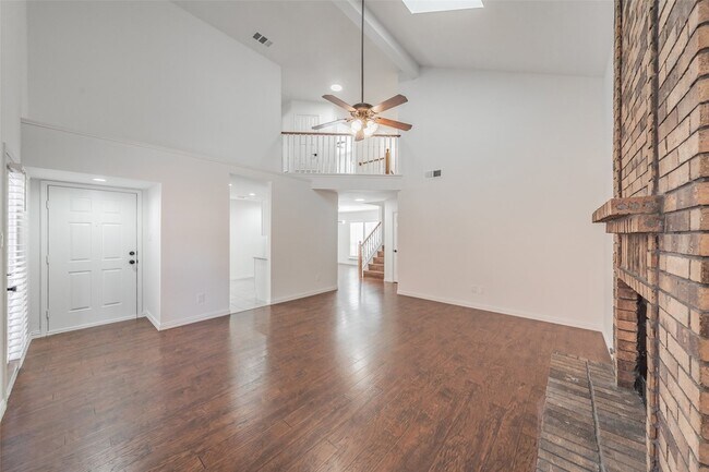 Building Photo - 617 Dover Ct