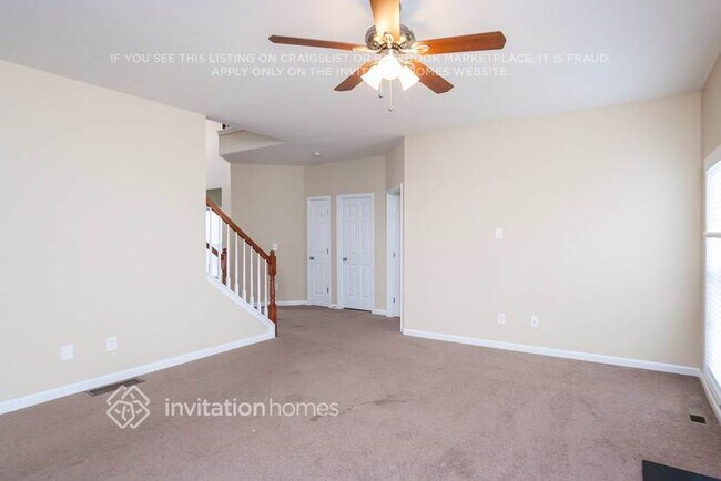 Foto del edificio - 809 Bishops Run Ln